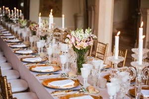 chateau-challain-elegant-table-setting