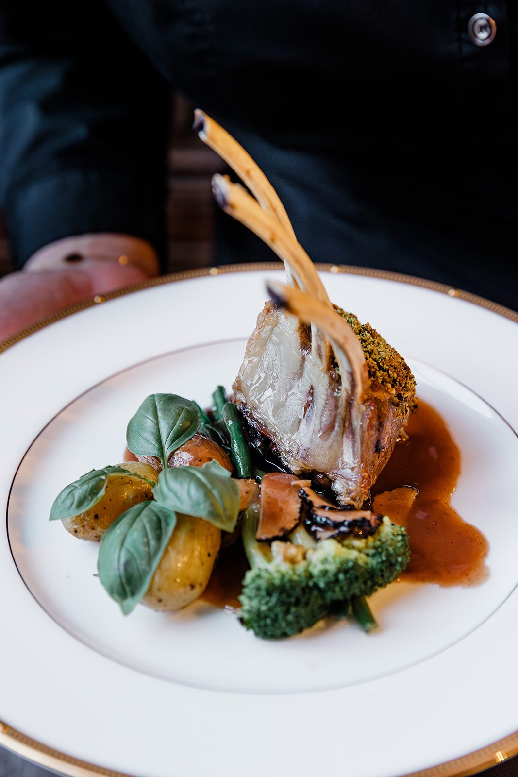 Chateau Challain details, rooms, charity event